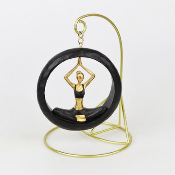 Decorative statuette – Yogi Rihane