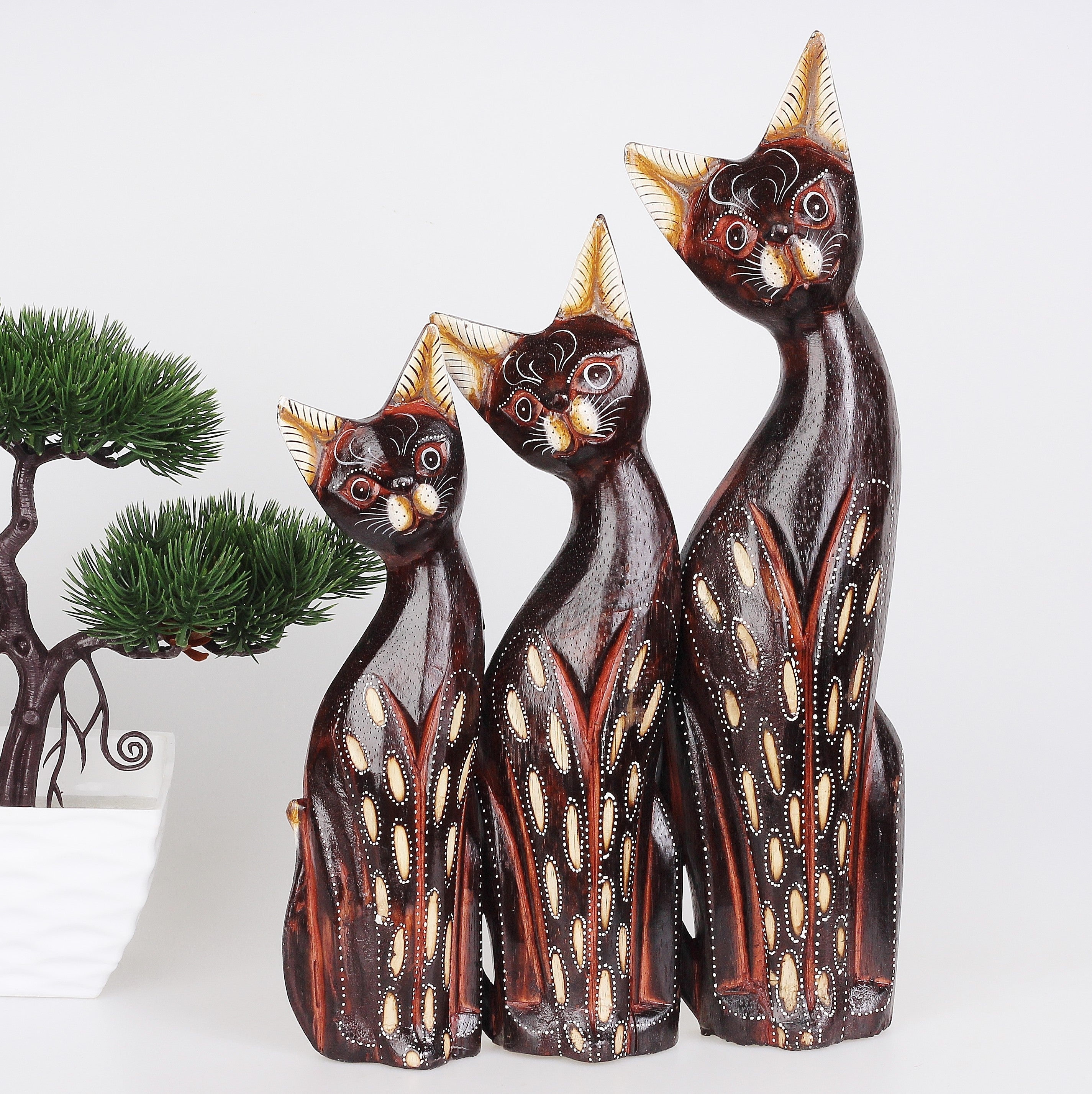 Wooden Decoration Set of Three Cats